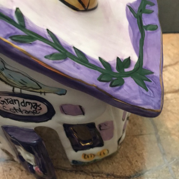 Heather Goldminc Grandma’s Cottage - Picture 10 of 16